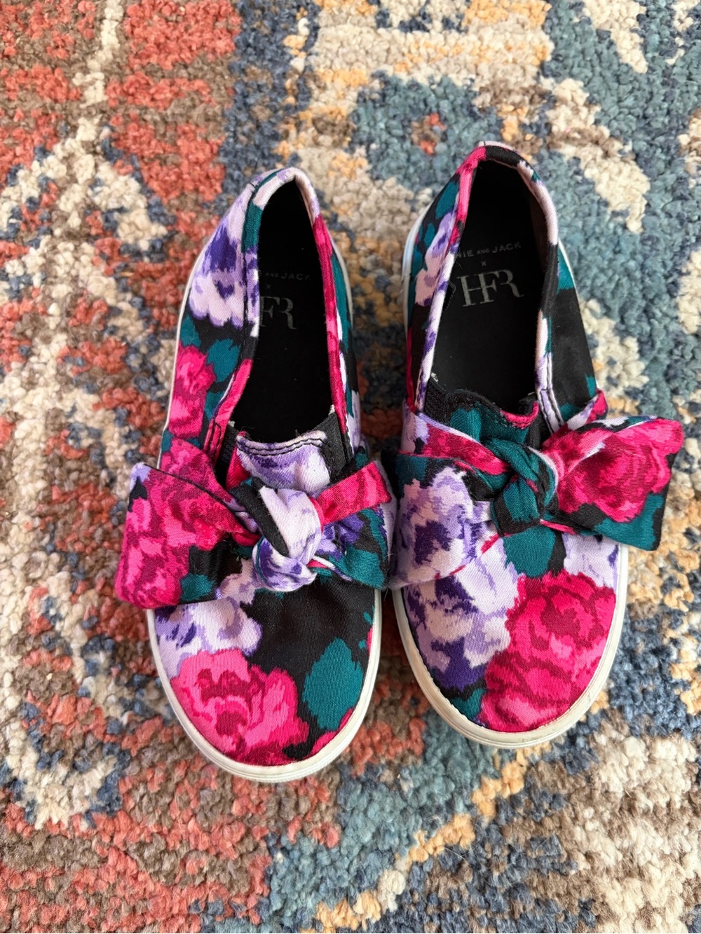 Janie and Jack x Harlem’s Fashion Row - Floral Bow Slip-On Sneakers sz 10